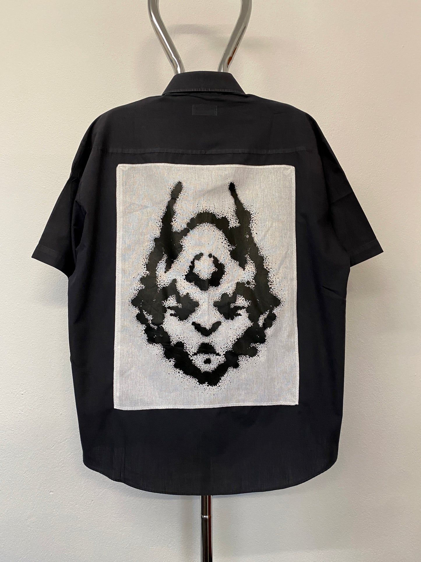 GRAY DEMON SHORT SLEEVE SHIRT