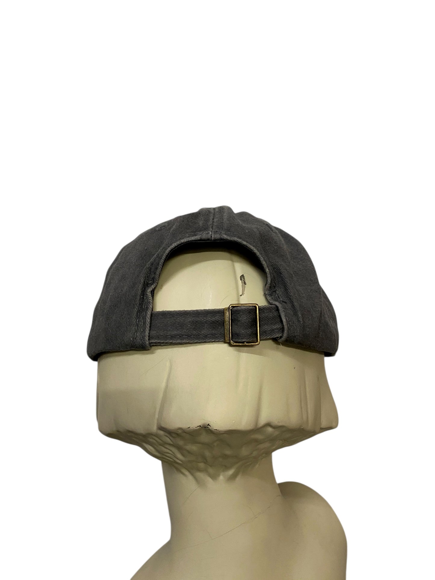 LIGHT GRAY CRUST LEPRAGRAM CAP