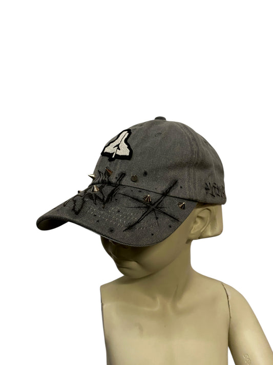 LIGHT GRAY SPIKE LOGO CAP II