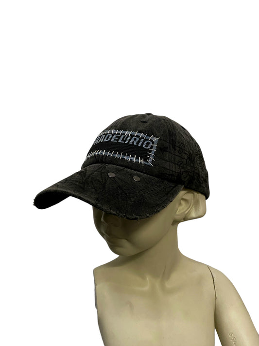 GRAY CRUST PATCH CAP II