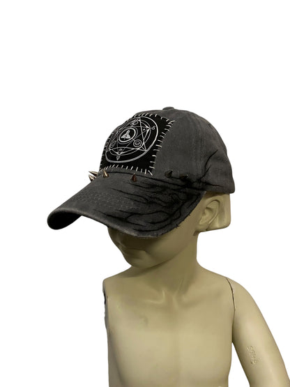 LIGHT GRAY CRUST LEPRAGRAM CAP