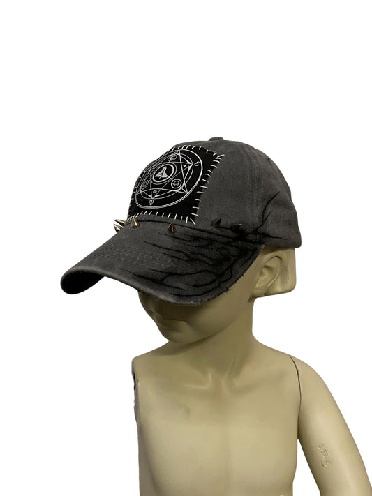 LIGHT GRAY CRUST LEPRAGRAM CAP