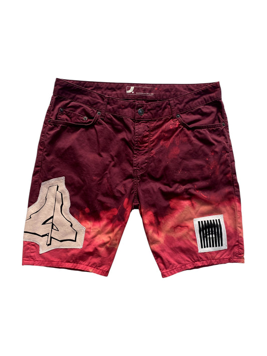 BURGUNDY BLEACH SHORTS
